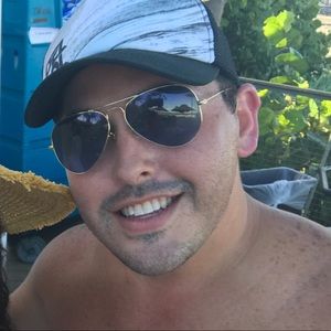 Meet your Posher, Peter